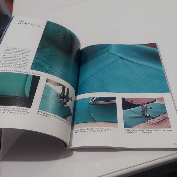 Vintage 101 Sewing Secrets Singer Sewing Library -1989 - Picture 5 of 7